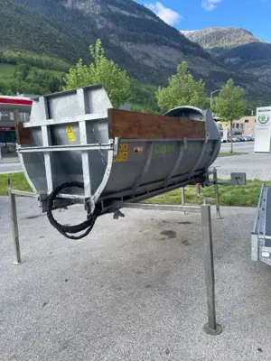 Stöckl Mistzetter 3400 SE passend auf Reform