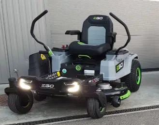 Akku Aufsitzrasenmäher / Mulcher EGO Power Z6