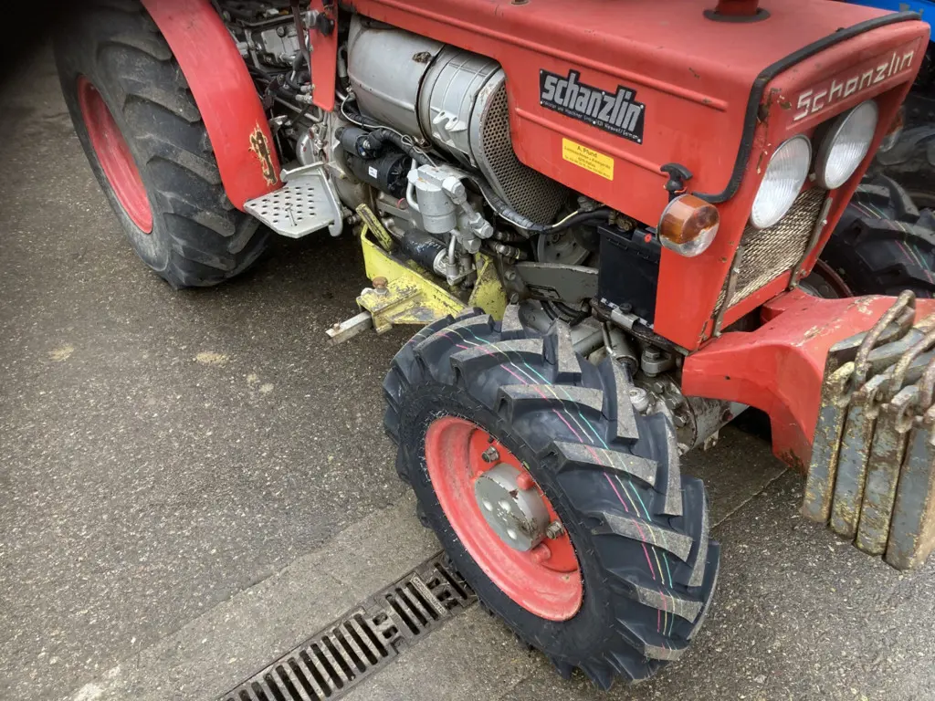 7650079a-e86f-4d5b-b017-f91628d0095f-Schanzlin ex Gasser l neue pneu.jpg