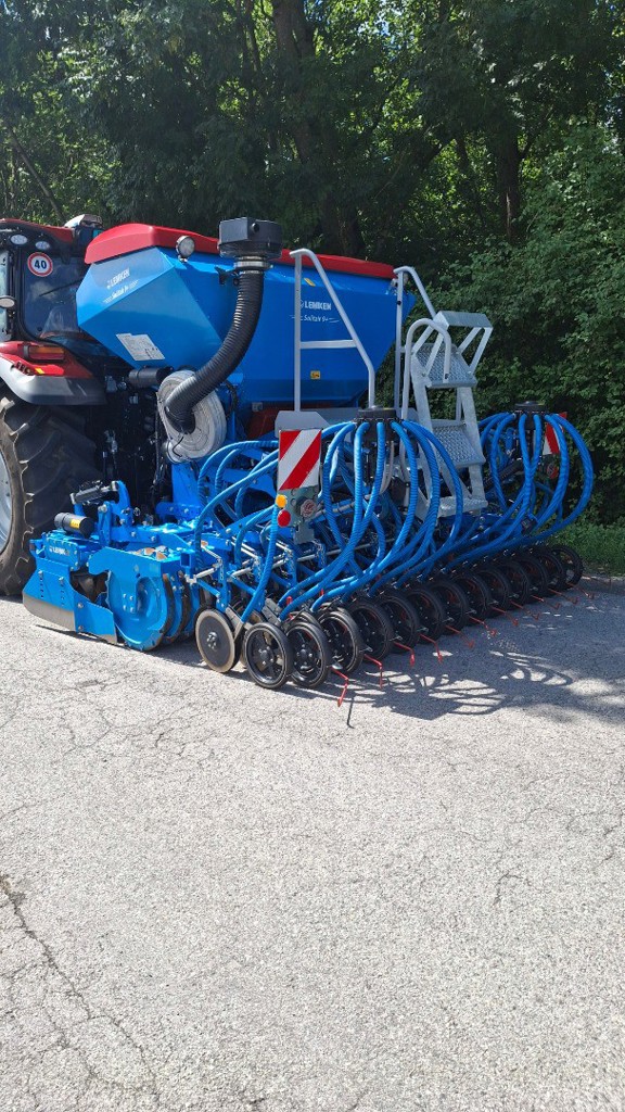 f2110e12-e91f-4d06-854c-3afce1593ed3-Lemken combiné semis Duo (1).jpg