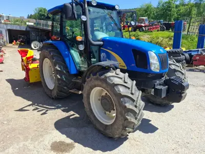 New Holland T5040