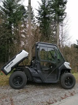 CAN-AM TRAXTER HD10 PRO      Quad - Gator