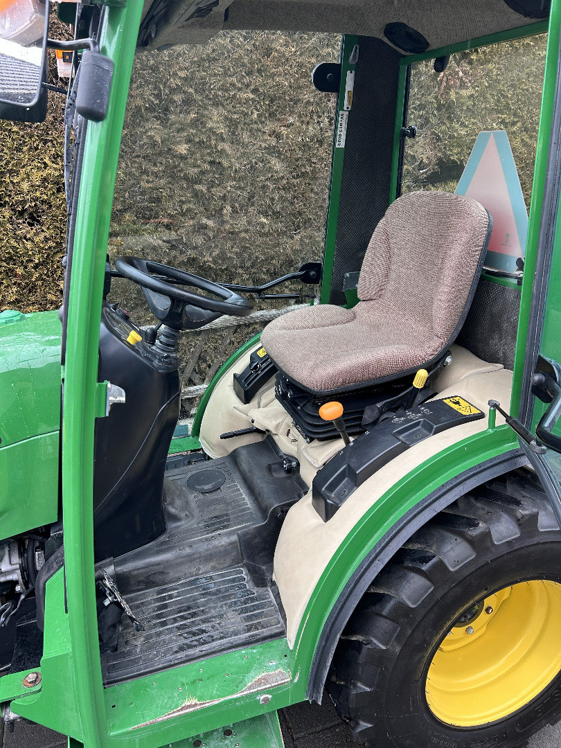 f37e1a2f-2265-44e1-8c00-462a27d43276-Johny 2025 R 008.jpg