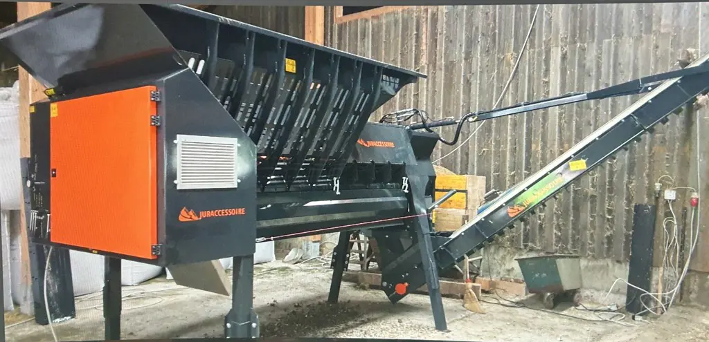 f522f29f-ccff-43e0-9492-eb14504f0546-Cleaner tiger.jpg