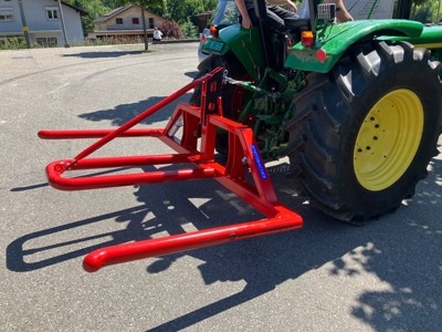 Doppel-Rundballengabel für Silo-, Heu- Strohrundballen - Zeit und Überfahrten sparen! Double fourche
