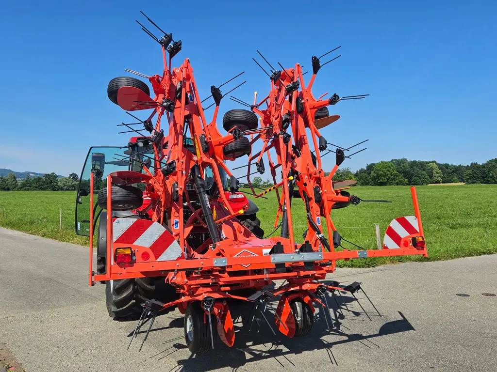 Kuhn GF 8703