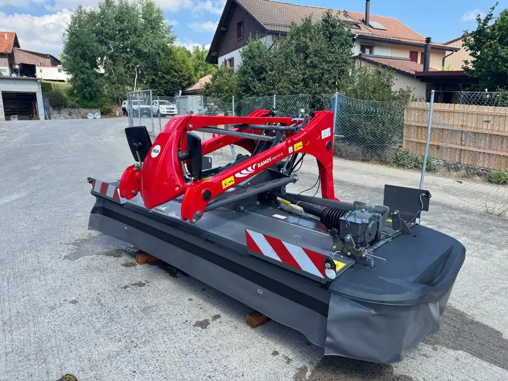 Faucheuse frontale avec conditionneur Fella RAMOS 3160 FQ-KC