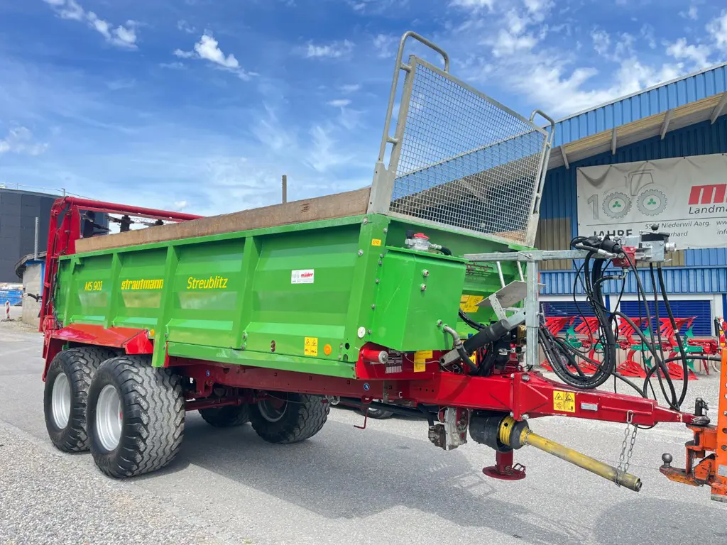 787b4c0e-7f2b-4209-93d3-5a535a2cf252-27757 Strautmann Mistzettler MS 901 Tandem (5).jpg