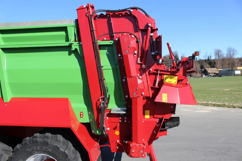 9862cb91-7e73-4a78-a67c-276fb8279b0a-MS-120_Kompoststreuwerk (27).jpg