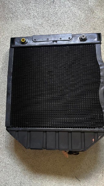 26b0aa07-2355-40be-89b8-acd5074b24df-35623 Ford Kühler.jpg