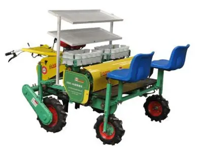 Selbstfahrende Pflanzmaschine für 4 Reihen
