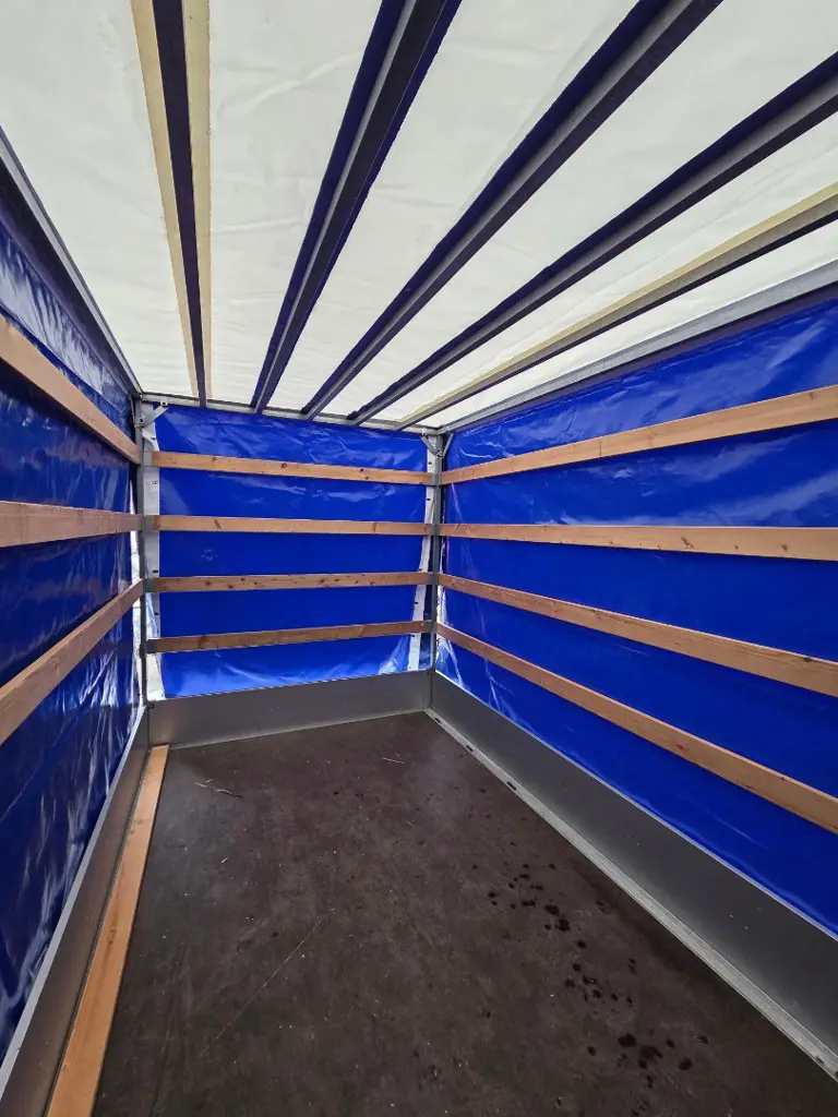 2fe858d2-65e5-4034-9a79-2130d3de2afc-Anhänger Humbaur HT3500 mit Blachenaufbau LMB Maschinen GmbH 8.jpg