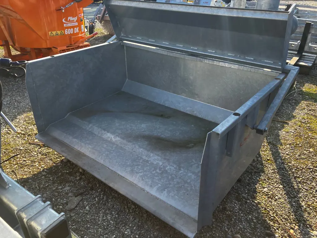 Fliegl Heckschaufel hydr. 1.5m / Godet arrière hydr. 1.5m
