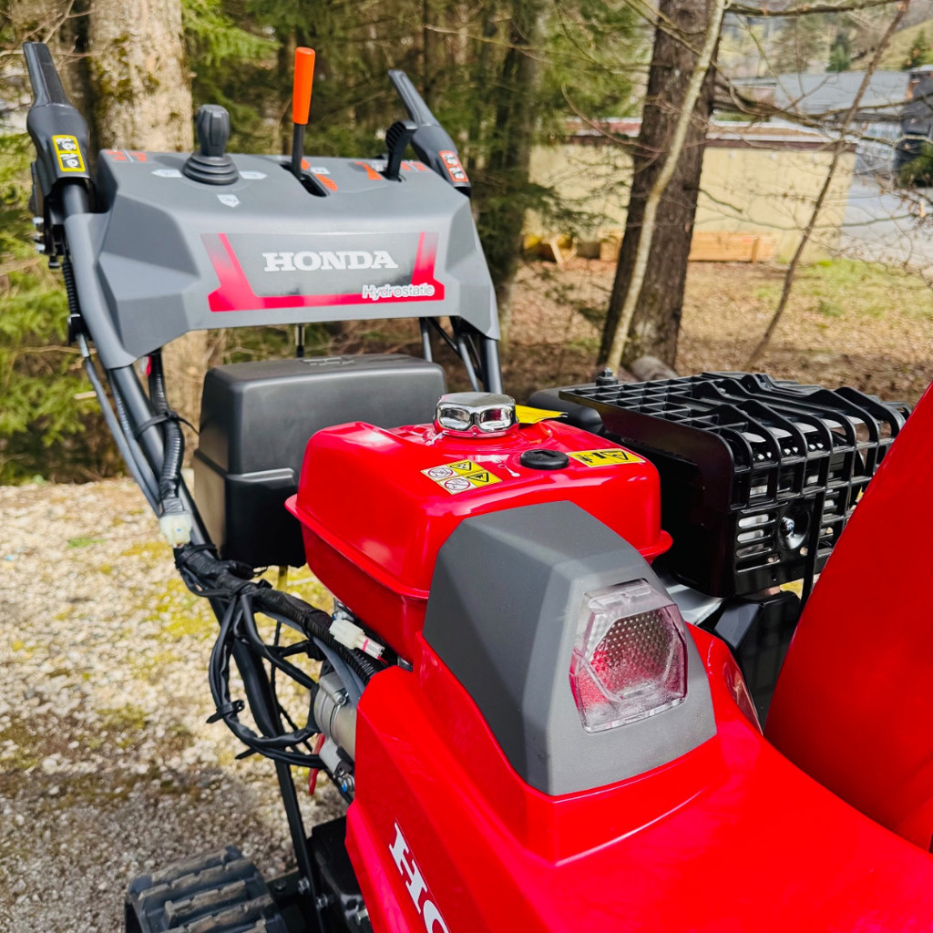 f93f3f5c-8afc-4205-9018-7a1d5437561d-Honda HSS 970 AETD (6).jpg