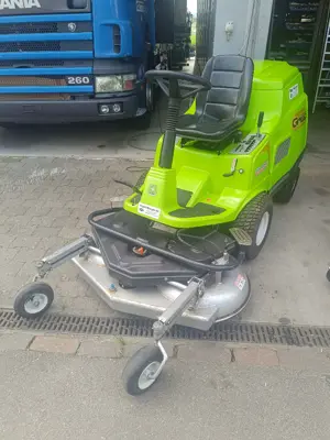 Grillo FD 280 Frontrasenmäher / Aufsitzmäher mit Sammelbehälter