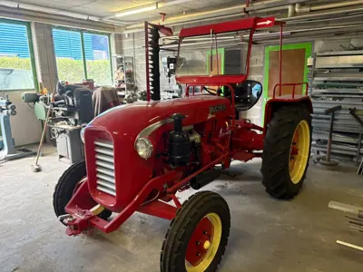 Tracteur de collection Bucher