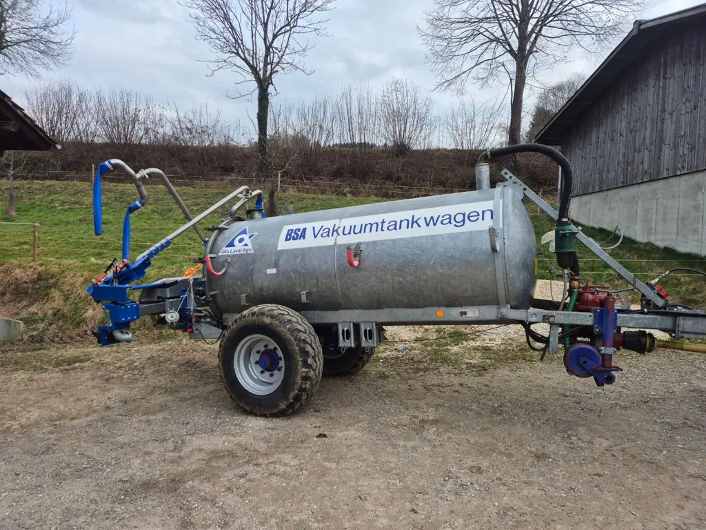 Druckfass BSA mit Mai Schleppschlauchverteiler