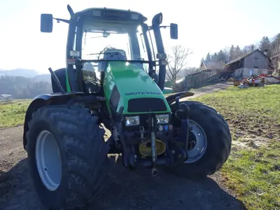 Traktor Deutz Agrotron 105 MK3 mit Fronthydraulik