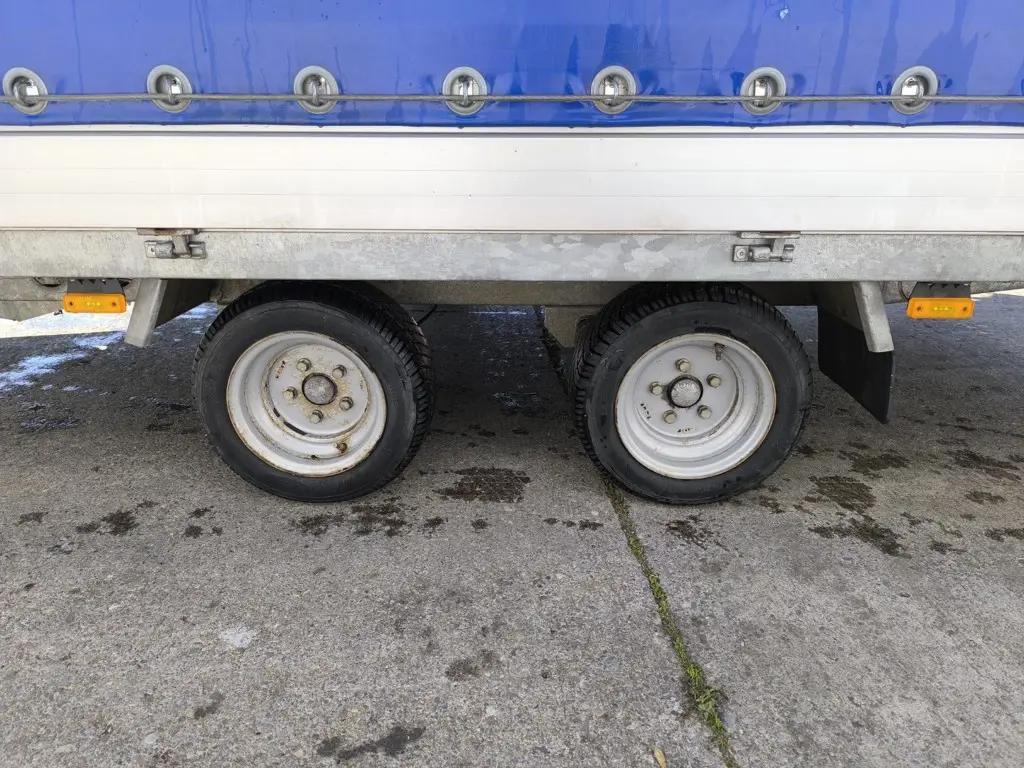 d2a4c10e-859c-4886-a23e-78875acb111e-Anhänger_Blachenanhänger_Schiebeverdeck_LMB-Maschinen Gmbh_15.png