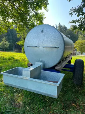Tränkefass mit verzinkt ca. 1800 Liter