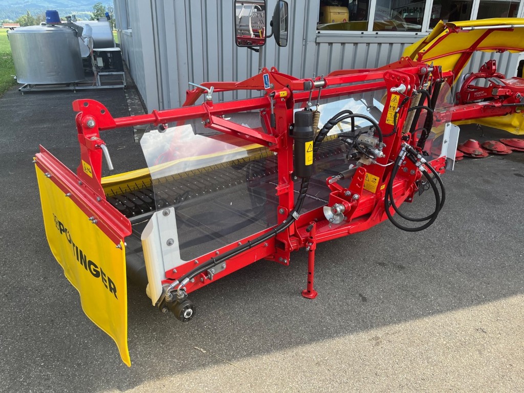 9670fb20-87da-41ba-98f3-18d7400668ac-Pöttinger Mergento 4.jpg