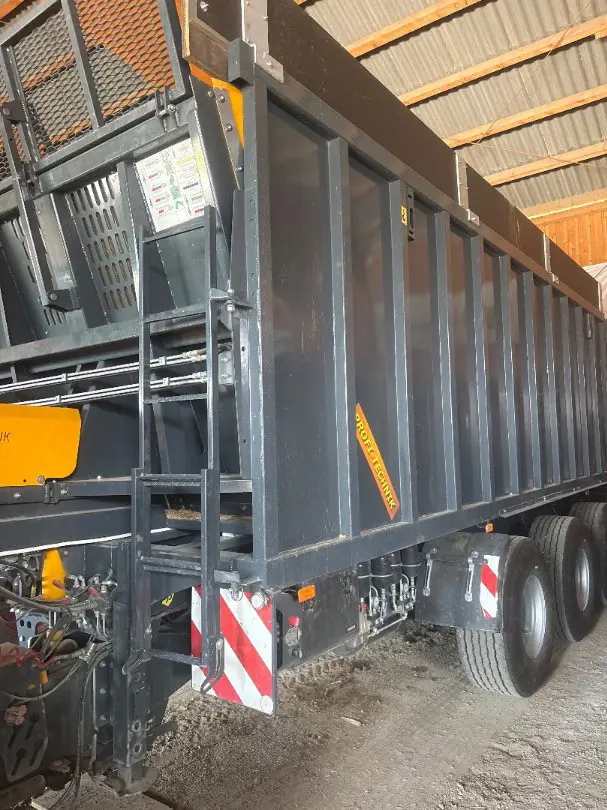 Tridem Abschieber 50m3