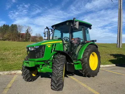 John Deere 5075 E - neu eingetroffen