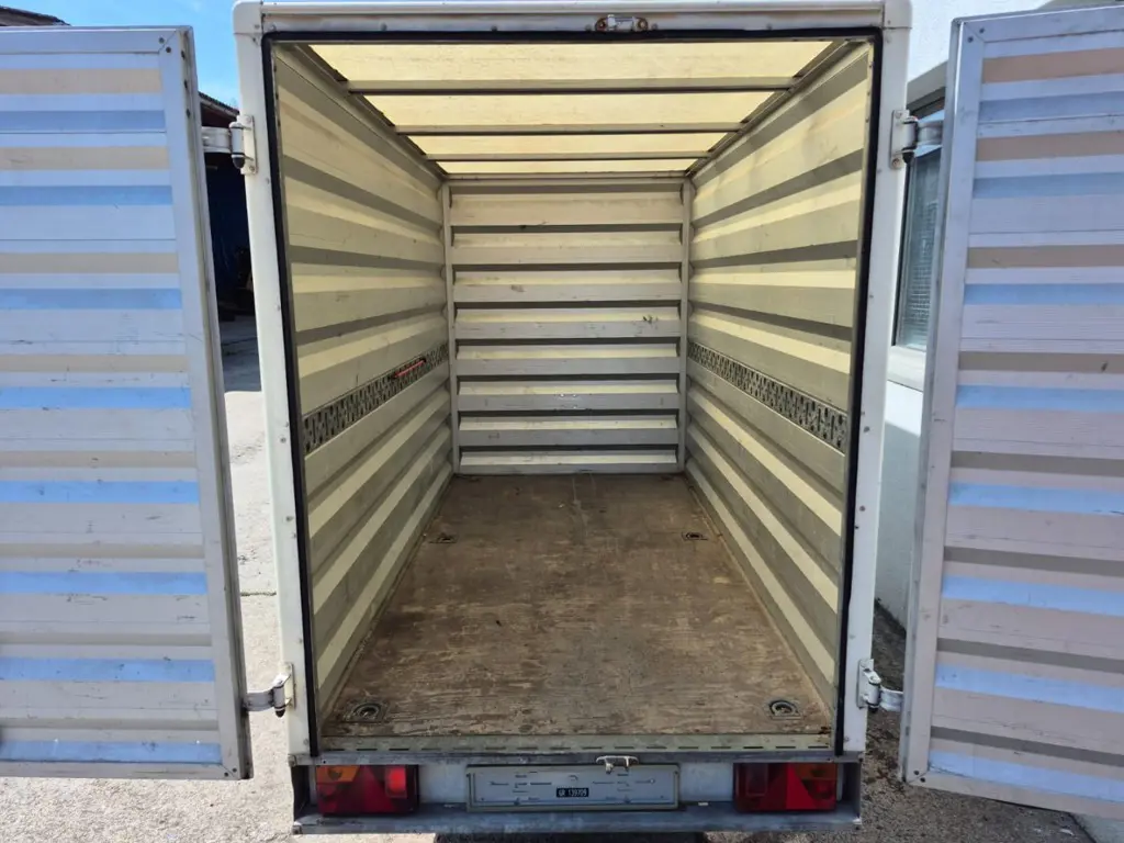 b9a08f57-fb29-4ac3-bbe6-a951872f438c-Anhänger Heinemann K1215 Kasten LMB Maschinen GmbH 5.jpg