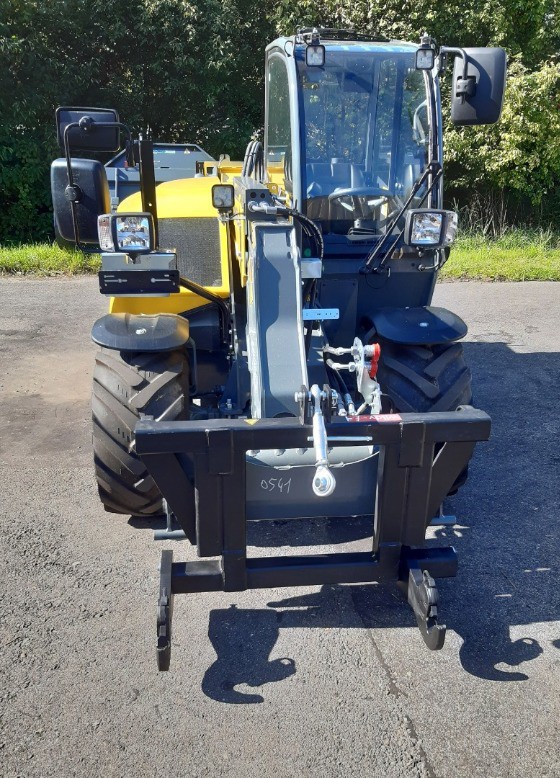 Euro-Adapter Radlader Euro8 Hoflader Adapter Teleskoplader Kompaktlader Hoftrac Frontlader Pneulader