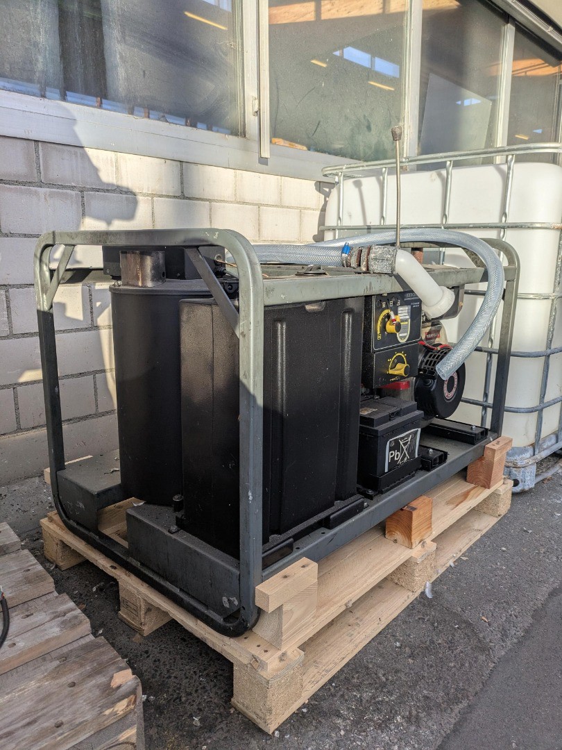 886793eb-36e4-4882-a4dd-498e8ffafcf7-Medien (6).jpg