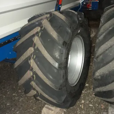 Mitas 425/55 R 17 AC 70G