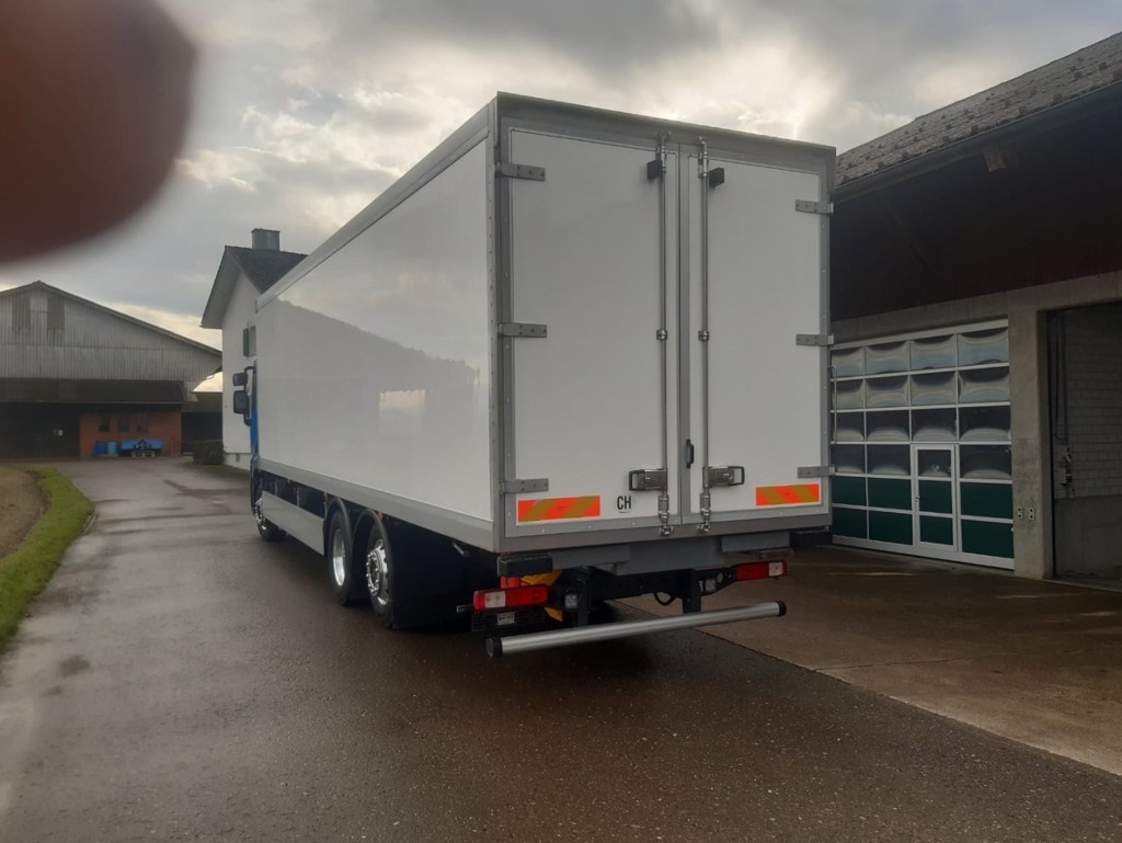 9c695087-3d40-4461-9948-811590bd92c7-WhatsApp Bild 2025-11-25 um 14.jpg