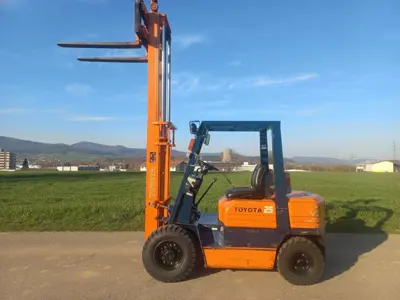 Stapler 2,5T Dieselstapler Stapler Toyota 5 FDL 25