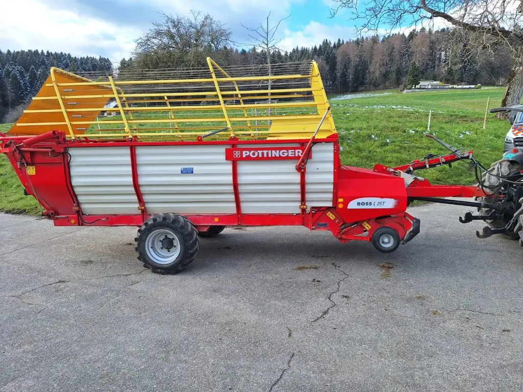 2e3f2ac8-b065-4899-b2d2-b422f1bb5b83-WhatsApp Image 2026-03-31 at 00.jpg