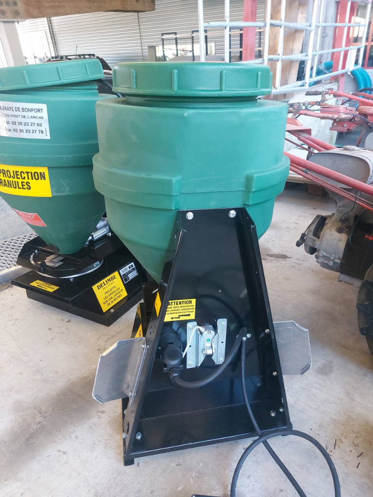 8a5b5e87-fc38-4288-b2c4-92b92cdabbca-Delimbe T 28.3 70 litres (2).jpg