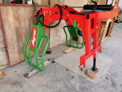 Rundballenzange mit Stapelrahmen