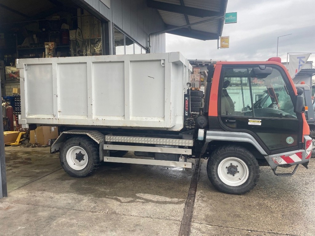 19e8babd-e48c-4c09-aef9-940a4c2a0b91-