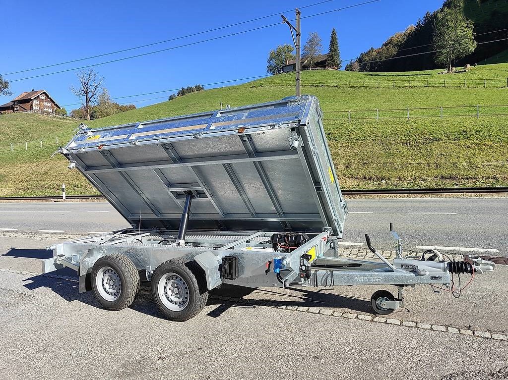 6d94aea7-d5fa-45d5-b326-e69218841e05-3 Seitenkipper.jpg