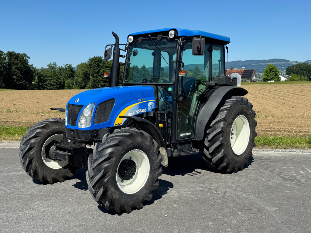 New Holland T4020, Super Steer, sehr gepflegt