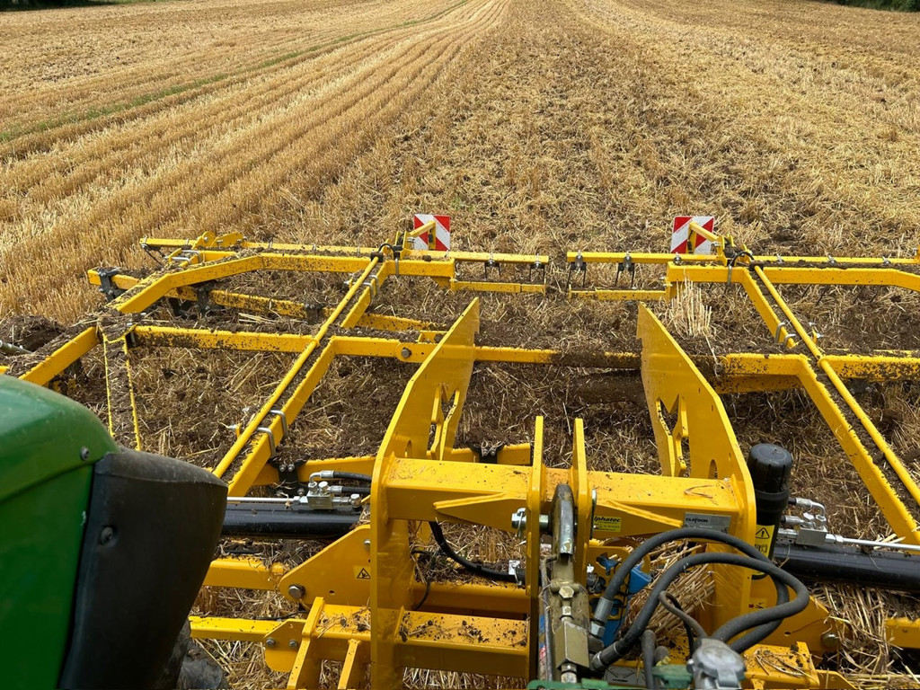 919c6354-c01e-4f00-a464-9cfb82d894be-Terrastar Burri 3.jpg