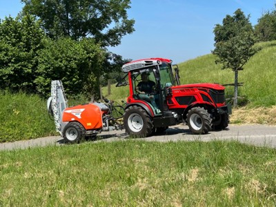 Antonio CARRARO TONY 8700 V