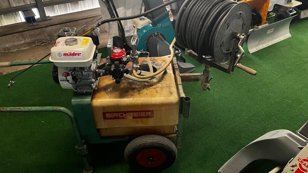 c1187180-5eb0-481a-9810-9cb0e8e5ed01-35978 Birchmeier Sprite Karettenspritze (4).jpg