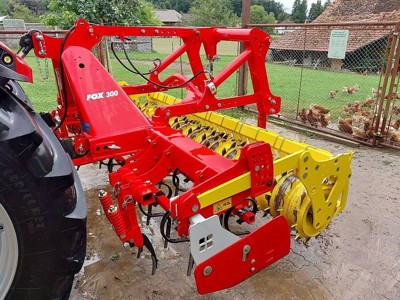 Federzahnegge Pöttinger Fox 300 mit Hitch