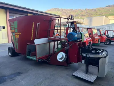 Mischwagen Strautmann Elektro