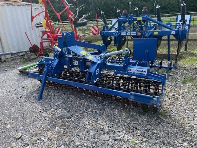 c60546c8-3307-4be3-b7b1-a0a5be935a75-Packer 2.jpg