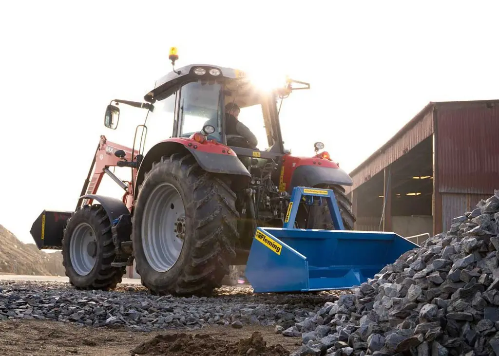 446ec875-2726-40c3-8451-6de777f737aa-Fleming hydr. Heckschaufel 1.jpg