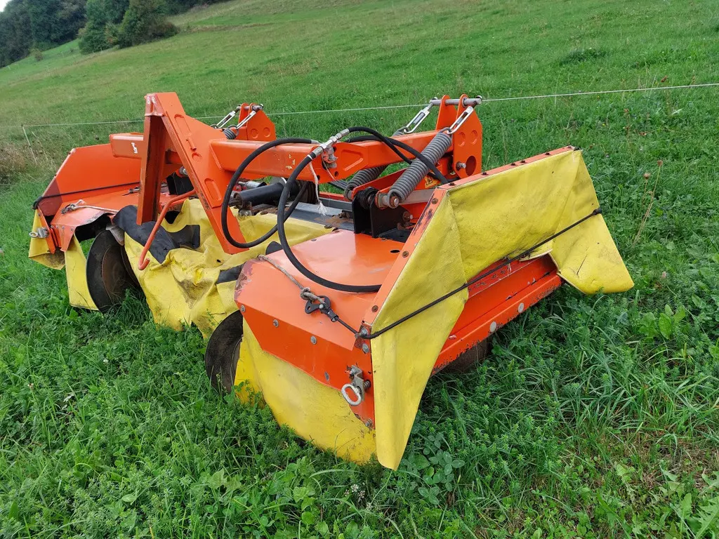 695cfdf6-1577-4880-adae-2b4d05d5745e-Fella Boder R (4).jpg