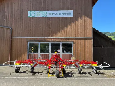 Kreiselheuer Pöttinger HIT 6.69 mit Grenzzetteinrichtung, Tastrad und Beleuchtun