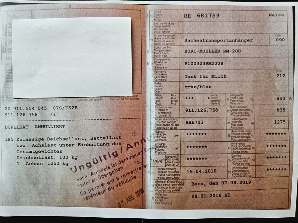 832b0df5-9717-4122-8200-3e90cf4bb6ae-Fahrzeugausweis RM200 Buri-Muller.jpg