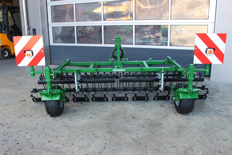 Grünlandstriegel / Frontstriegel Green.Rake vario 3.0m